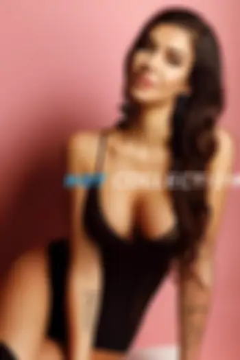 Brown hair london escort Diamond (3review)  located in Gloucester Road picture 2