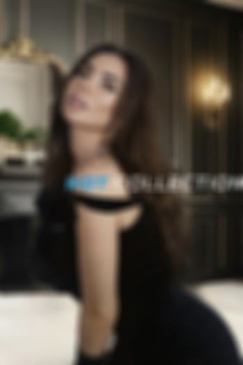 Brown  hair london escort Alsu located in Oxford Circus picture 1
