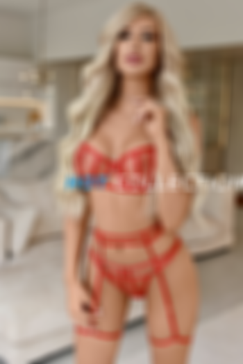 Blonde hair london escort Amancia located in Earl's Court picture 0