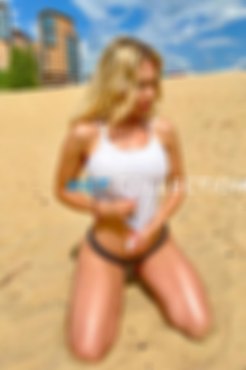Blonde  hair london escort Elixira located in Earl's Court picture 12