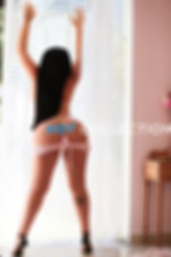 Brown  hair london escort Frutella located in Marble Arch picture 4
