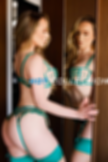 Blonde  hair london escort Guiness located in Bond Street picture 6