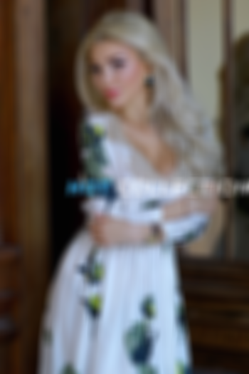 Blonde  hair london escort Lana located in Earl's Court picture 0
