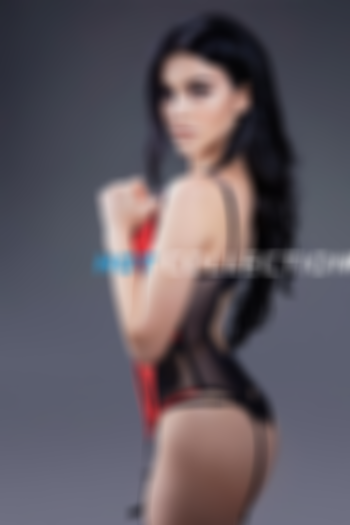 Brown  hair london escort Toma located in Earl's Court picture 6