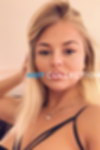 Blonde hair london escort Amika located in South Kensington picture 10
