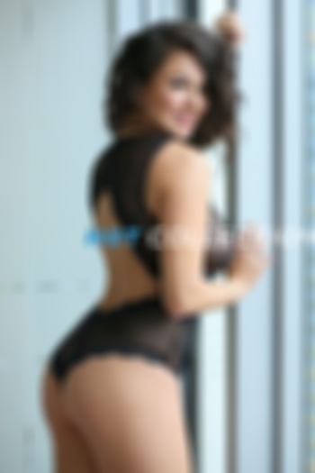 Black hair london escort Denise located in Earl's Court picture 1