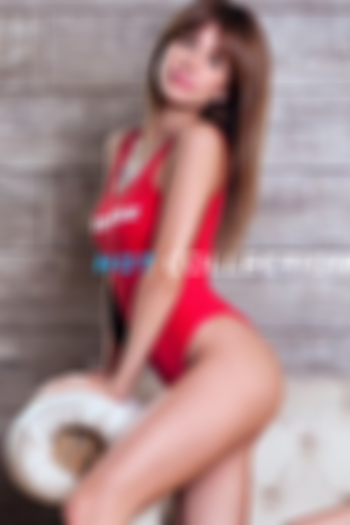 Gold hair london escort Sonita located in Earl's Court picture 1