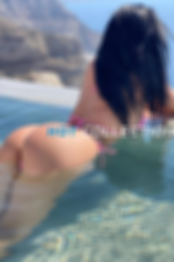 Brown  hair london escort Birma located in Green Park picture 3
