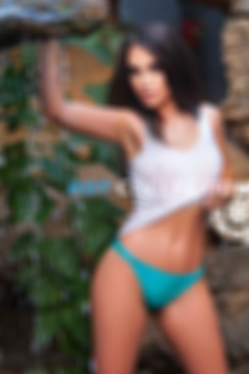 Brown  hair london escort Charmaine  located in Earl's Court picture 2