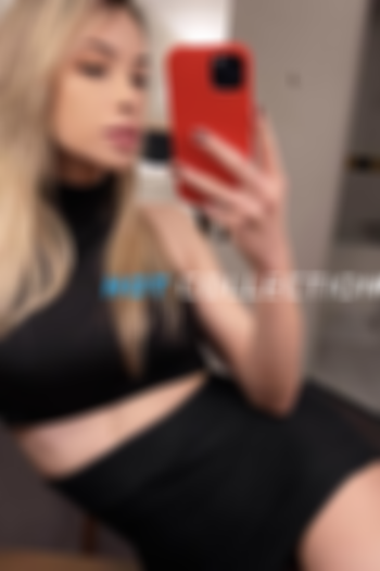 Blonde  hair london escort Coulter located in Earl's Court picture 2