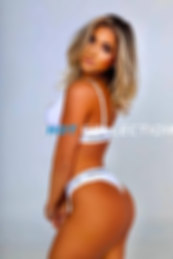 Blonde hair london escort Easy located in Battersea picture 5