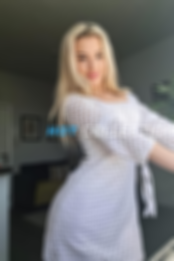 Blonde  hair london escort Perry located in Earl's Court picture 11