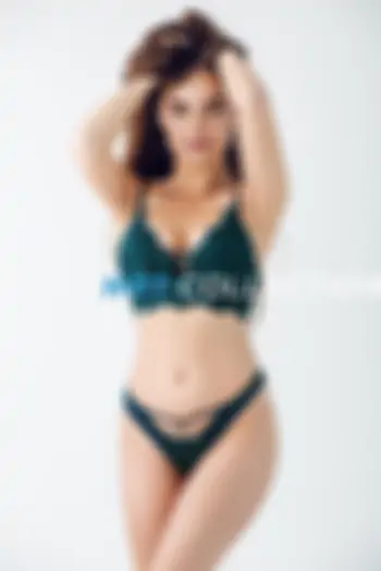 Brown  hair london escort Annora located in Gloucester Road picture 3