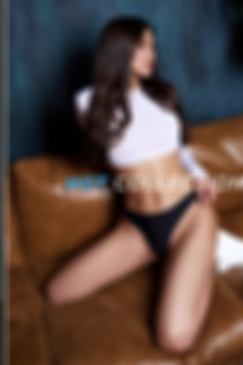 Brown  hair london escort Fedalia located in Earl's Court picture 4