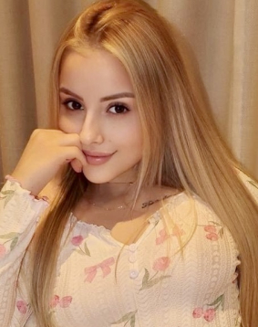 Billa - Brazilian London blonde escort