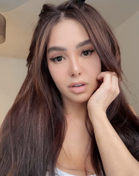 Brown hair london escort Erines located in Gloucester Road