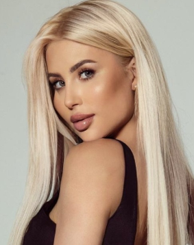 Blonde hair london escort Julie located in High Street Kensington