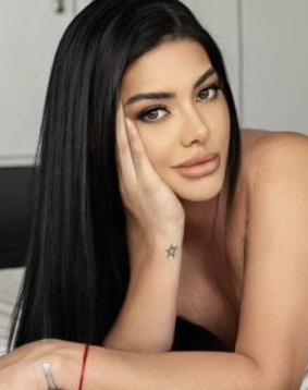 Brown  hair london escort Mack located in Knightsbridge