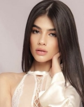 Brown hair london escort Malina located in Earls Court