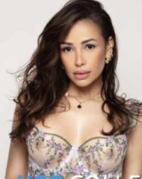 Brown hair london escort Ozelia located in Marylebone