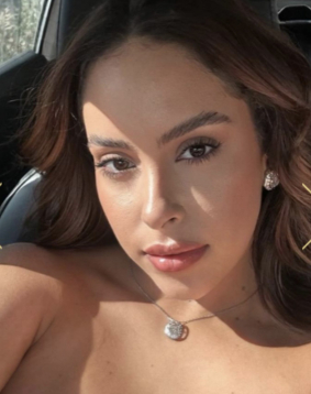 Blonde hair london escort Ruxandra located in Piccadily Circus