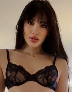 Brown hair london escort Tekila located in Knightsbridge