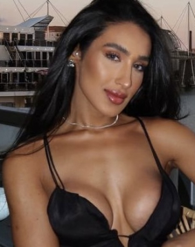 Brown hair london escort Fadera located in Gloucester Road