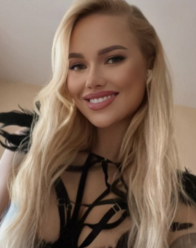 Adriana - blonde Russian London escort in Gloucester Road
