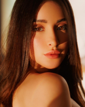 Blonde  hair london escort Hora located in Maida Vale