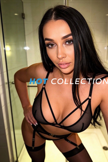 Brown hair london escort Karina located in Sloane Square picture 1