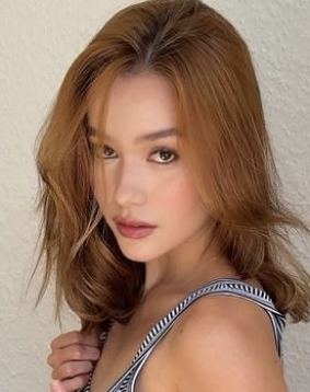 Blonde hair london escort Lasma located in Edgware Road