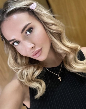 Renata - Ukrainian blonde escort in Marylebone, London