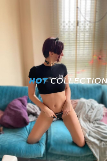 Brown  hair london escort Adjika located in Battersea picture 9