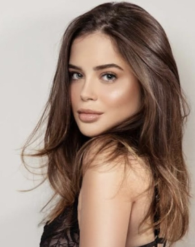 Blonde  hair london escort Bambita located in West Brompton