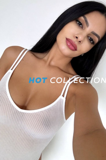 Brown  hair london escort Delmar located in Fulham Broadway picture 1