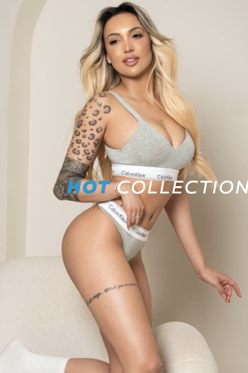 Blonde hair london escort Diadem located in Canary Wharf picture 2