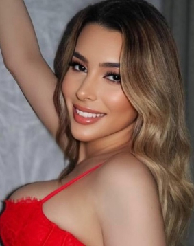 Blonde  hair london escort Fabiola located in High Street Kensington