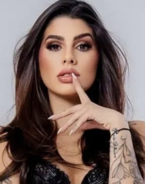 Brown hair london escort Lezarin located in Marylebone