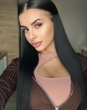 Brown hair london escort Venus located in South Kensington