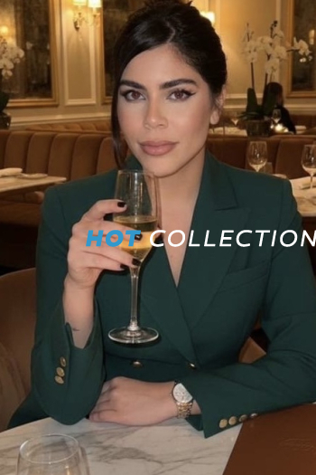 Brown hair london escort Belluna located in Victoria picture 7