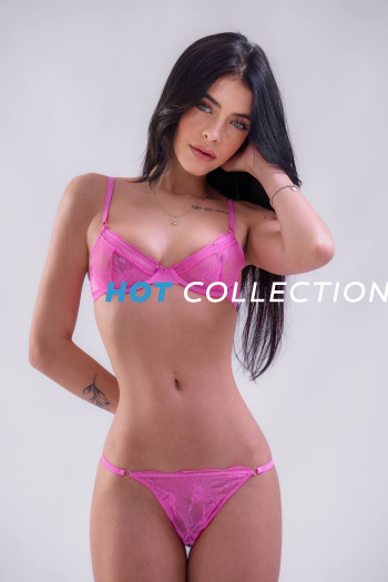 Brown hair london escort Cuddles located in Edgware Road picture 1