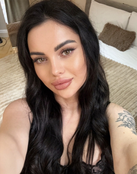 Brown hair london escort Perfeti located in Earls Court