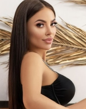 Brown hair london escort Shara located in Earls Court