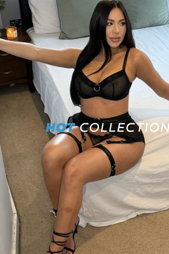 Brown hair london escort Cassia located in Canary Wharf picture 1