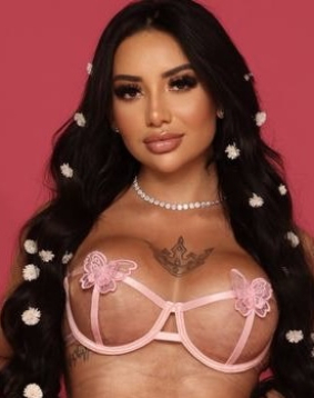 Brown hair london escort Inglotte located in Marble Arch