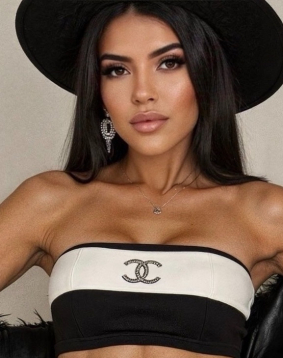 Brown hair london escort Lally located in Gloucester Road