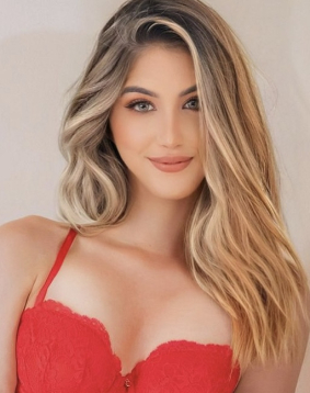 Blonde hair london escort Partula located in Paddington