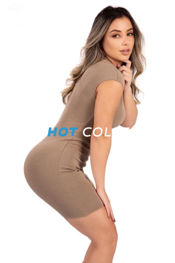 Blonde hair london escort Petunia located in West Kensington picture 4