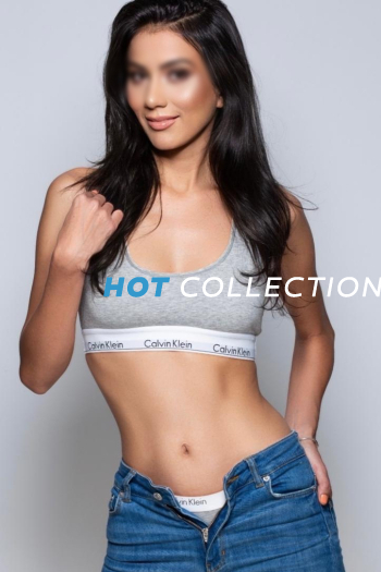 Brown hair london escort Amandi located in West Kensington picture 0