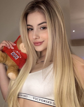 Billa - Brazilian London blonde escort